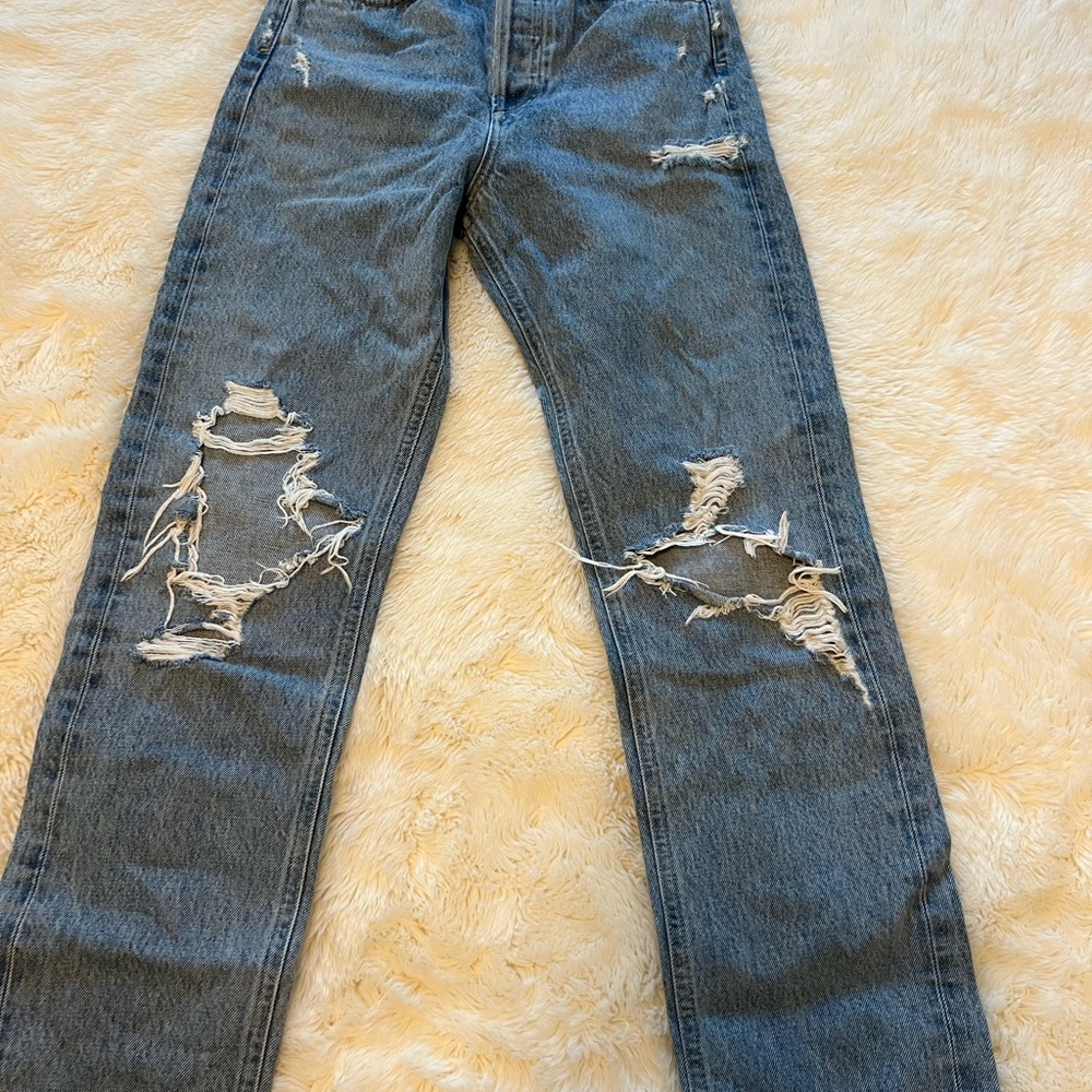 Distressed Blue Jeans Agolde